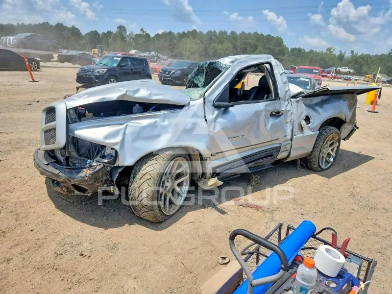 2004 Dodge RAM photo