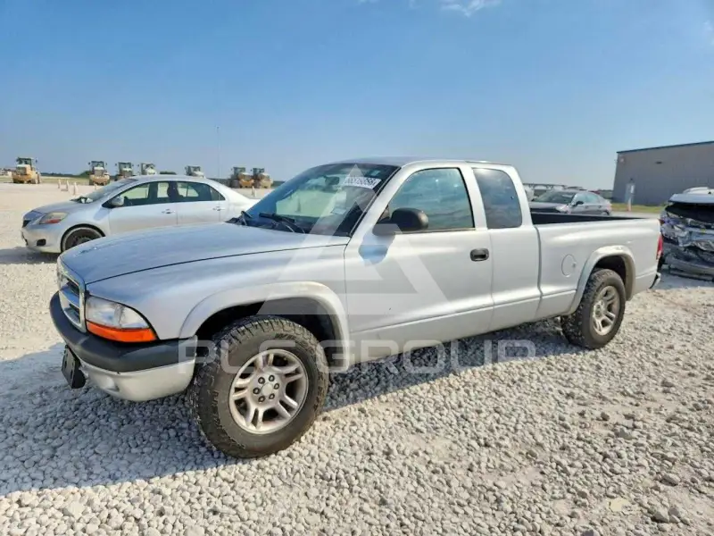 2004 Dodge DAKOTA photo