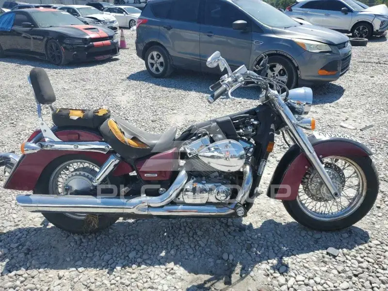 2004 Honda VT photo