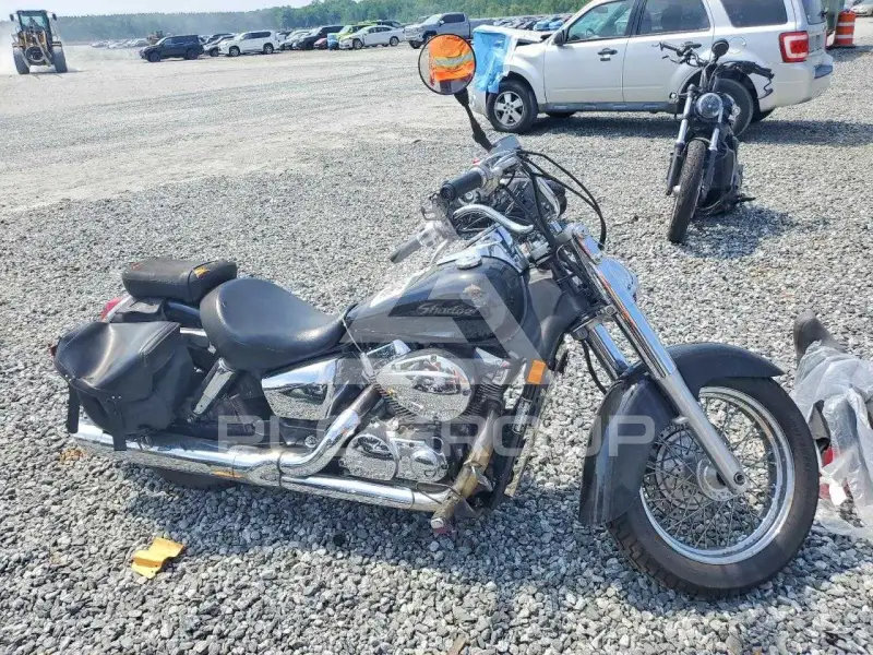 2004 Honda VT photo