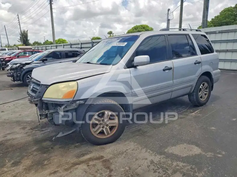 2004 Honda PILOT photo