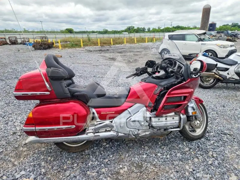2004 Honda GL photo