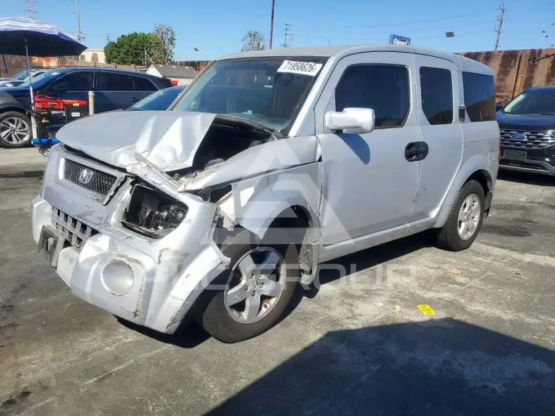 2004 Honda ELEMENT photo