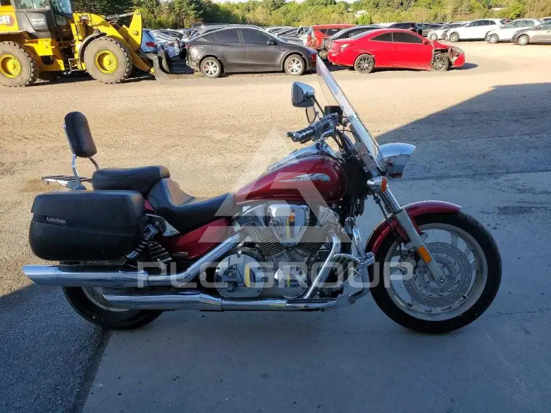 2004 Honda VTX photo