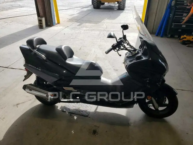 2004 Honda NS photo