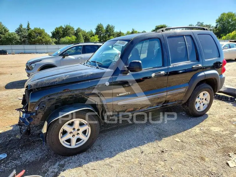 2004 Jeep LIBERTY photo