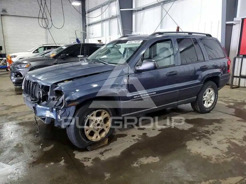 2004 Jeep CHEROKEE photo
