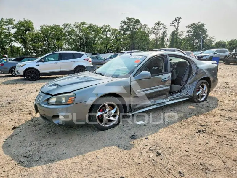 2004 Pontiac GRAND PRIX фото