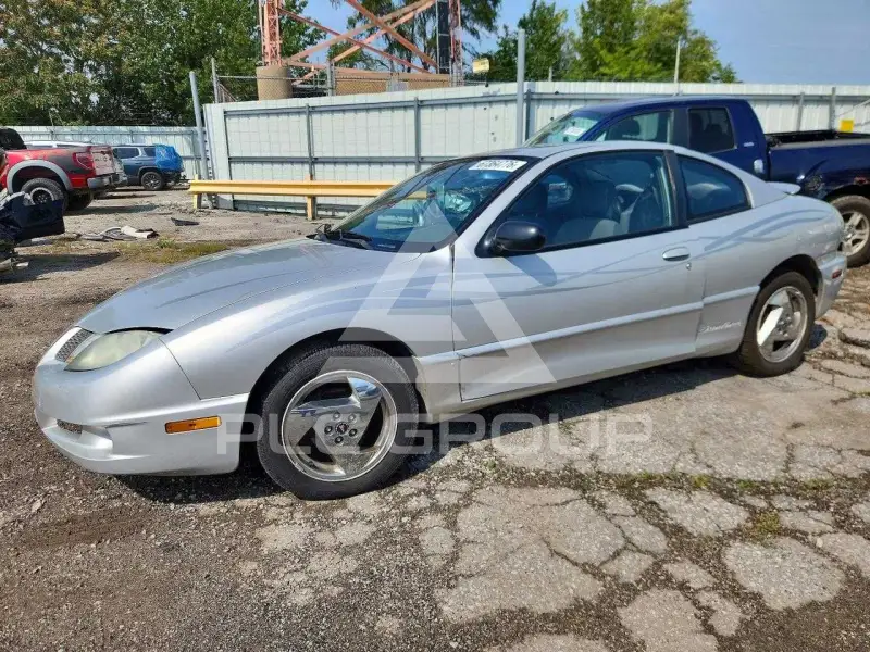 2004 Pontiac SUNFIRE photo