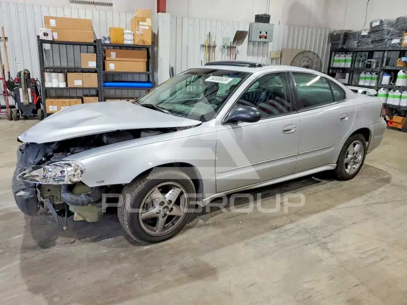 2004 Pontiac GRAND PRIX photo