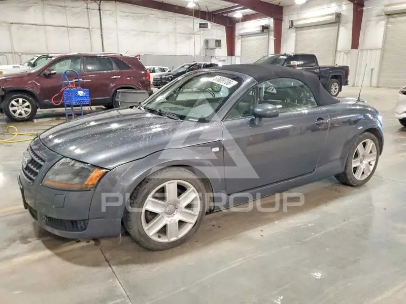2004 Audi TT photo