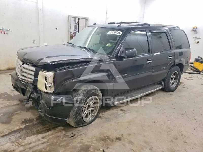2004 Cadillac ESCALADE photo