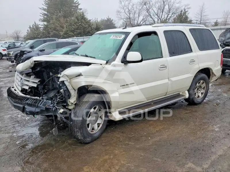 2004 Cadillac ESCALADE photo