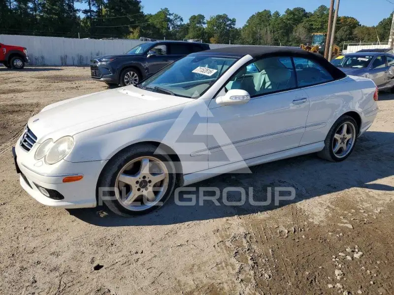 2004 Mercedes Benz CLK photo