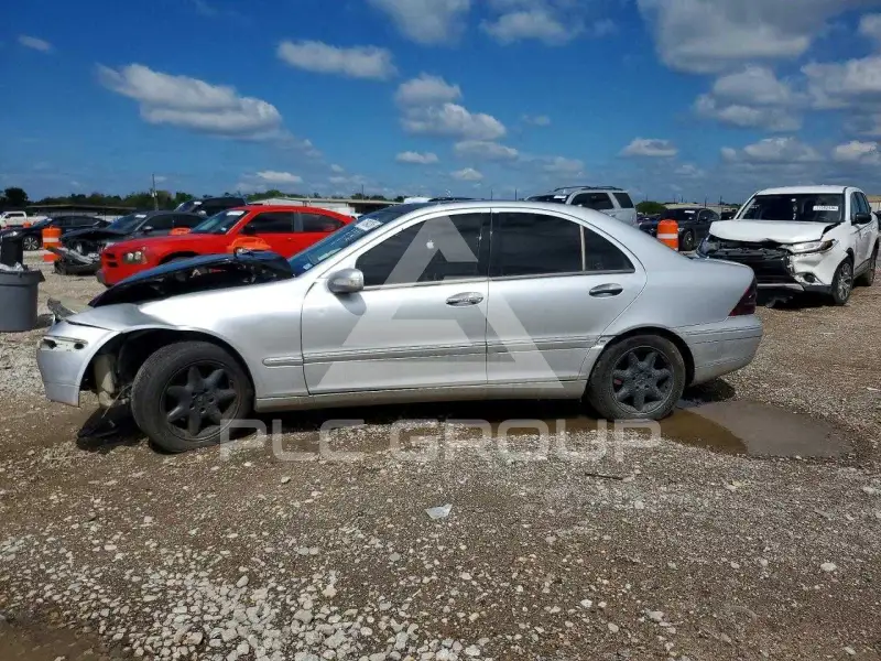 2004 Mercedes Benz C 240 photo