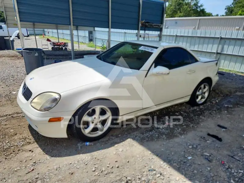 2004 Mercedes Benz SLK-Class photo