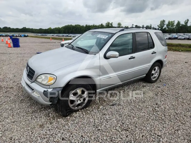 2004 Mercedes Benz ML-Class photo