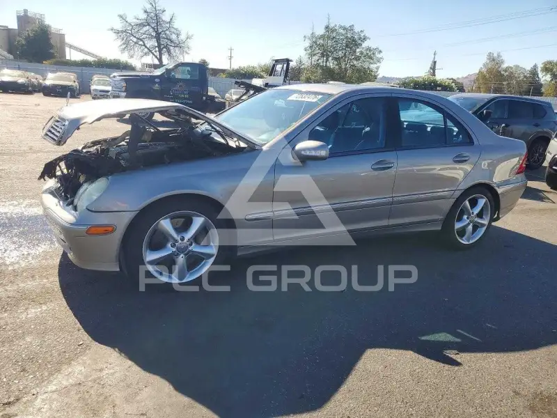 2004 Mercedes Benz C-Class фото
