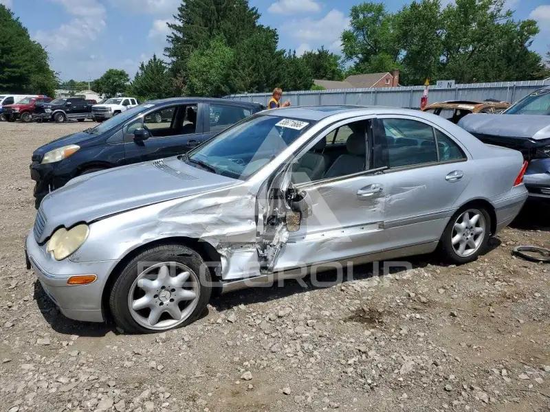 2004 Mercedes Benz C-Class photo