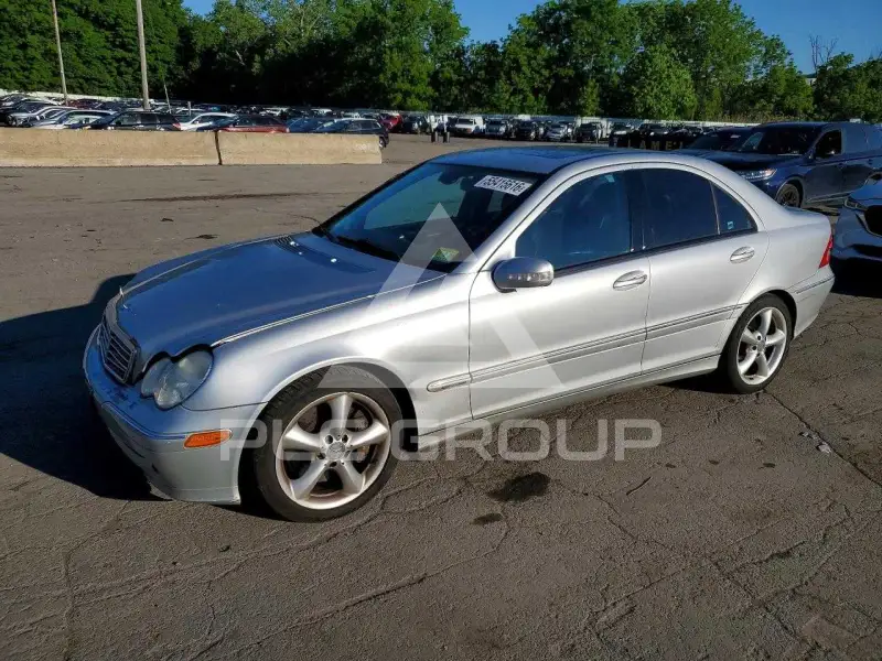 2004 Mercedes Benz C-Class фото
