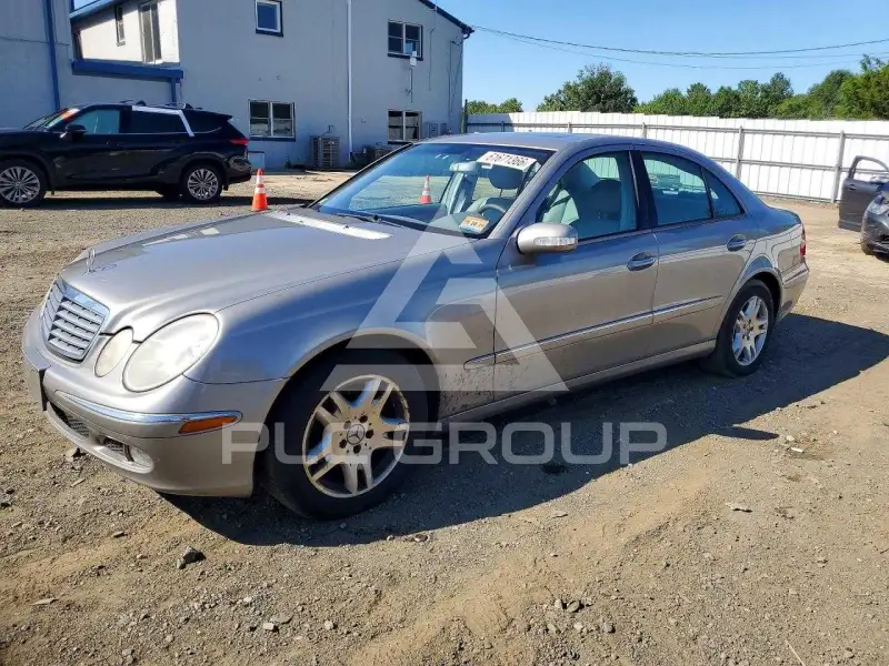 2004 Mercedes Benz E-Class фото
