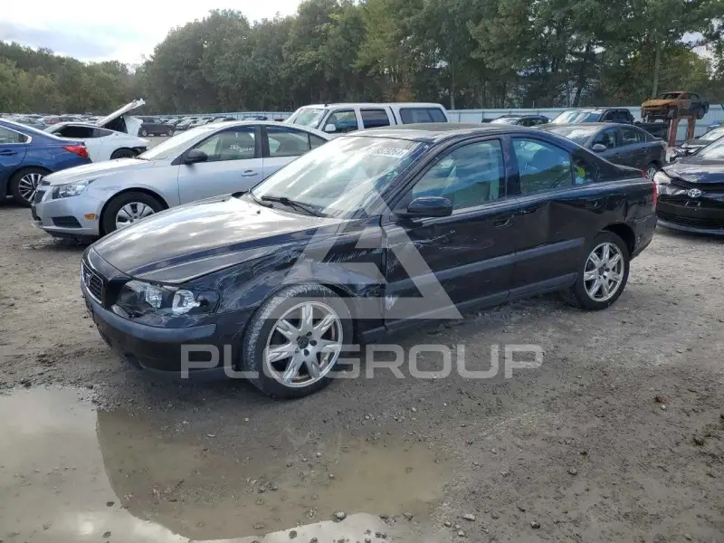 2004 Volvo S60 photo