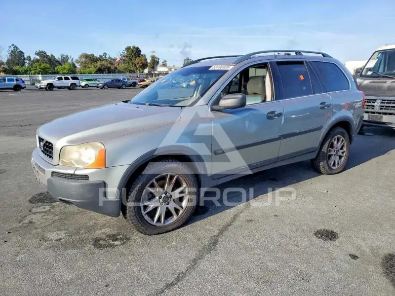 2004 Volvo XC90 photo