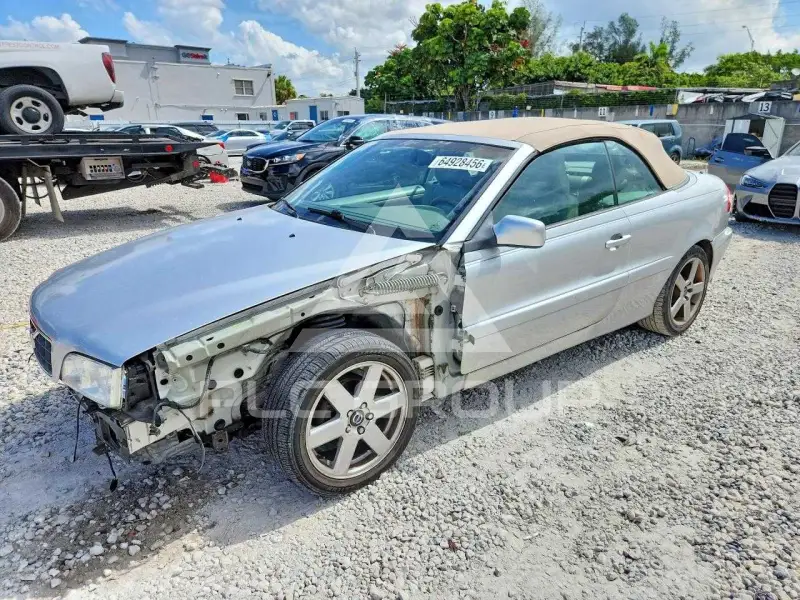 2004 Volvo C70 фото