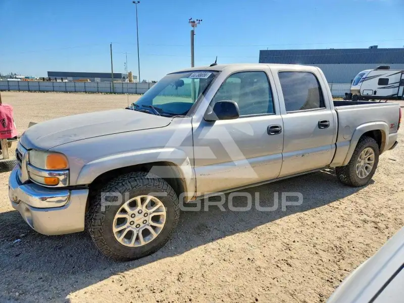 2004 GMC Sierra photo