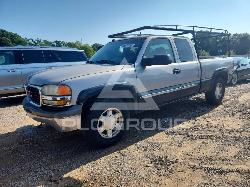 2004 GMC Sierra photo