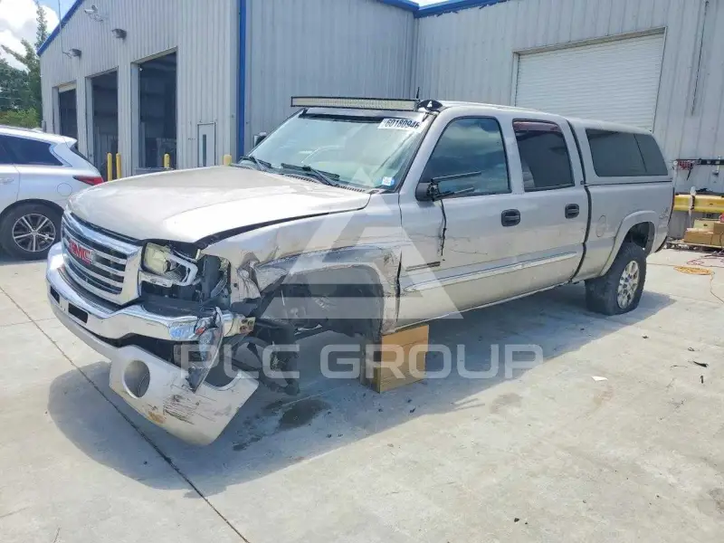 2004 GMC Sierra photo
