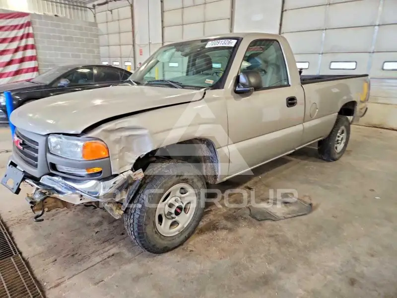 2004 GMC Sierra photo