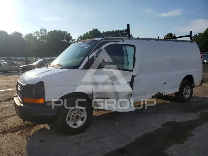 2004 GMC Savana photo