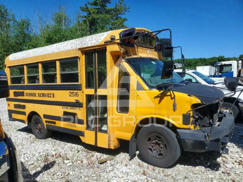2004 GMC Savana photo