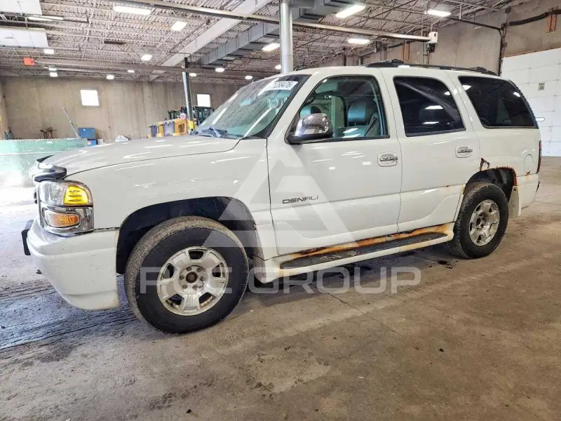 2004 GMC YUKON фото