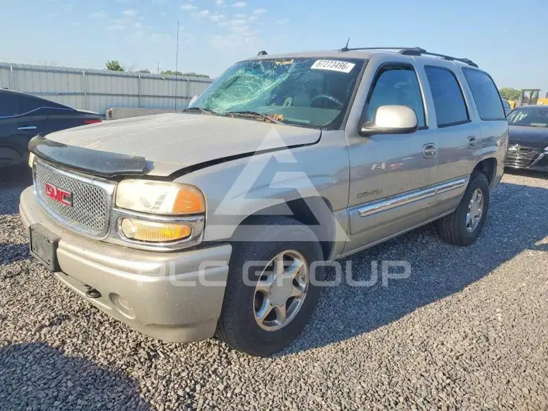 2004 GMC YUKON фото