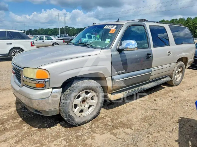 2004 GMC YUKON photo