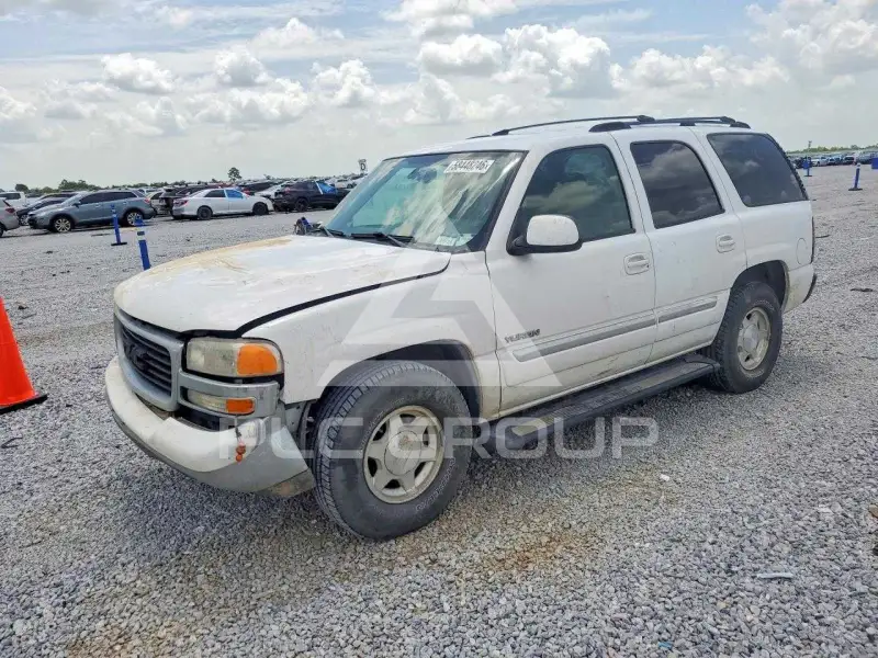 2004 GMC YUKON photo