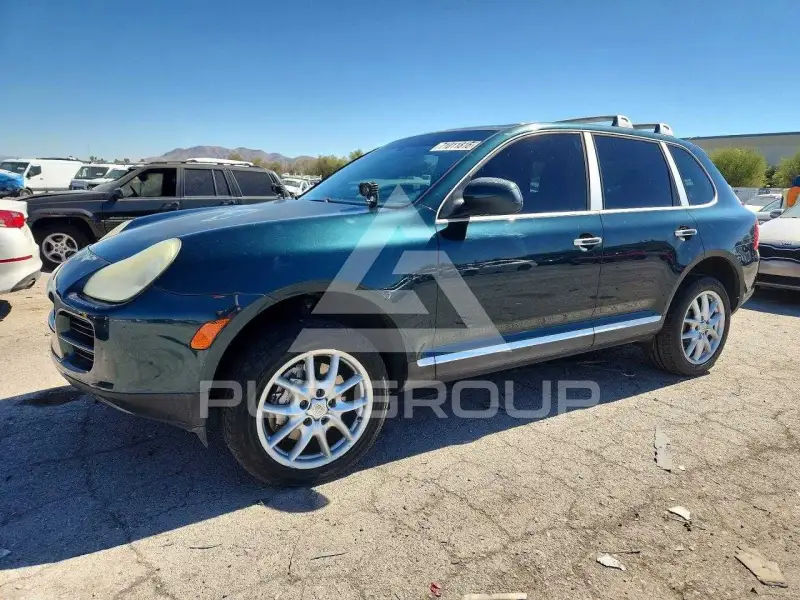 2004 Porsche Cayenne photo