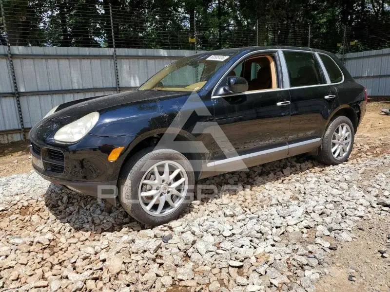 2004 Porsche Cayenne photo