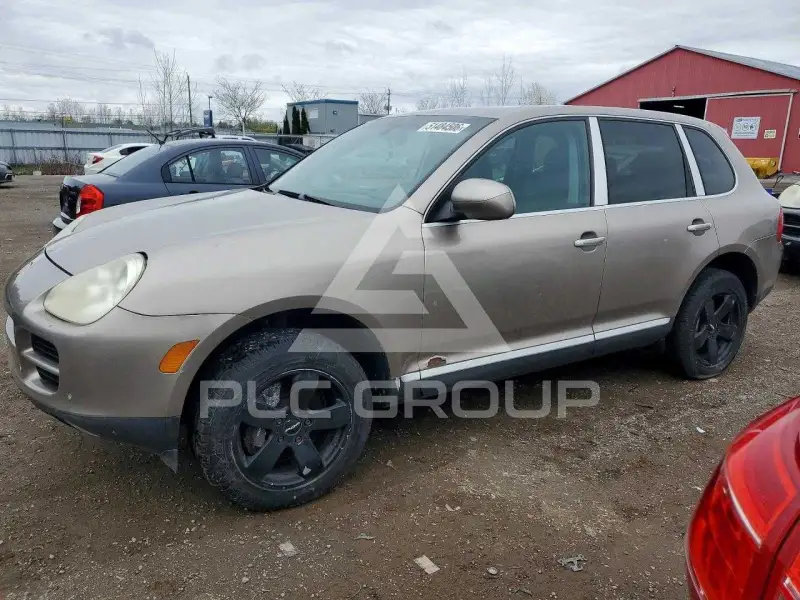 2004 Porsche Cayenne photo