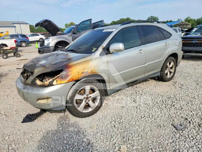2004 Lexus RX330 photo