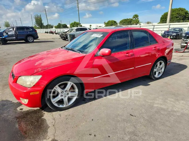 2004 Lexus IS photo