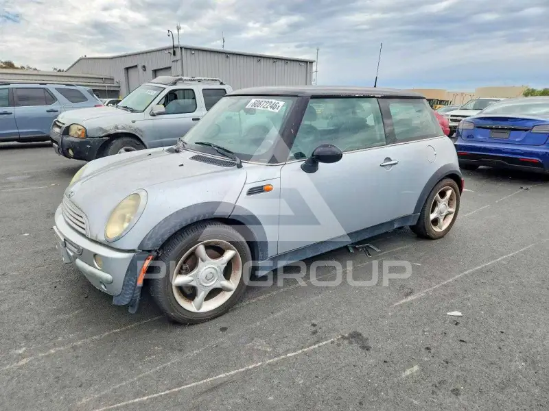 2004 Mini COOPER фото