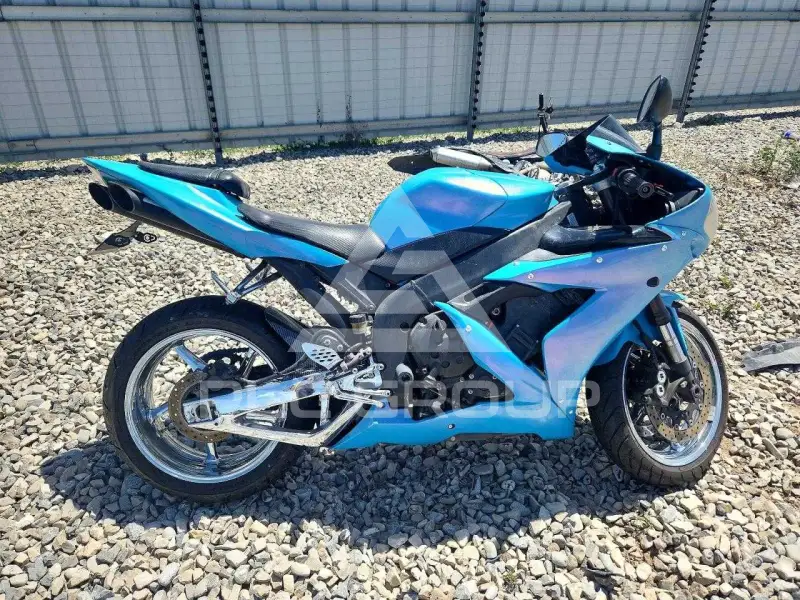 2004 Yamaha YZF1000 фото