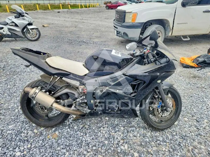 2004 Yamaha  фото