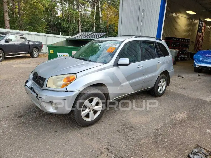2004 Toyota RAV4 photo