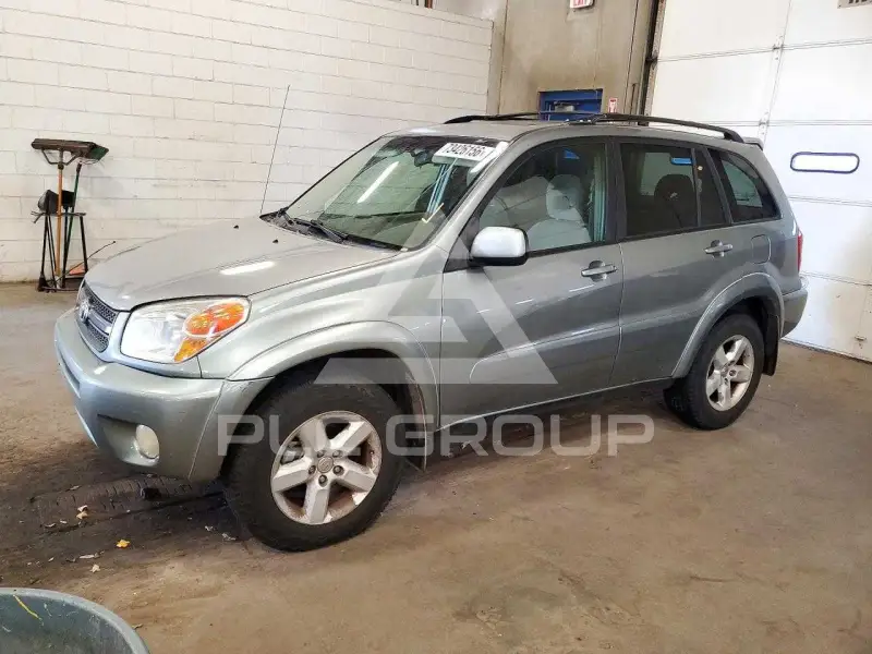 2004 Toyota RAV4 фото