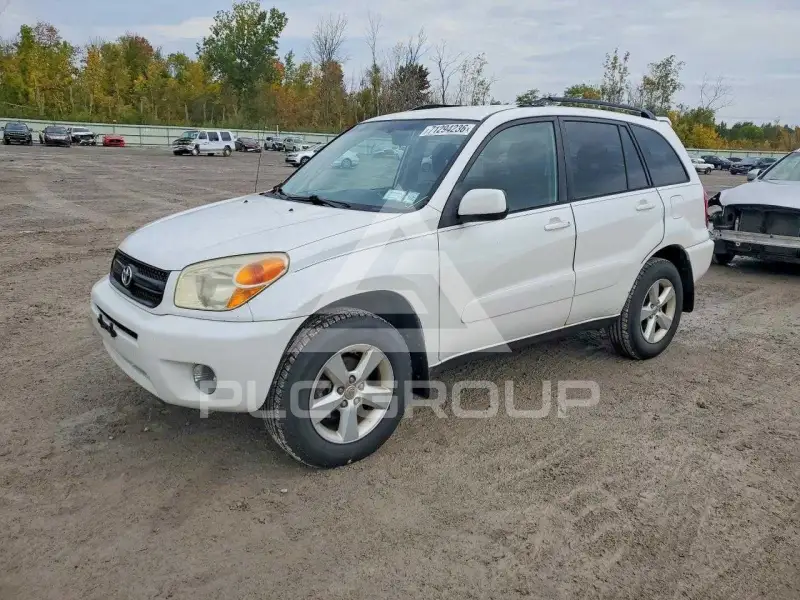 2004 Toyota RAV4 photo