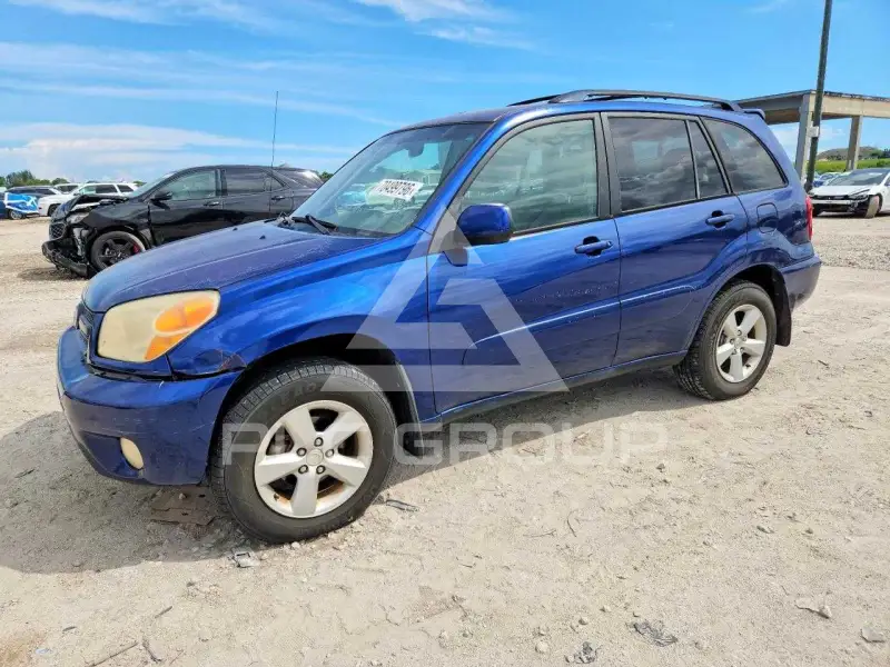 2004 Toyota RAV4 photo